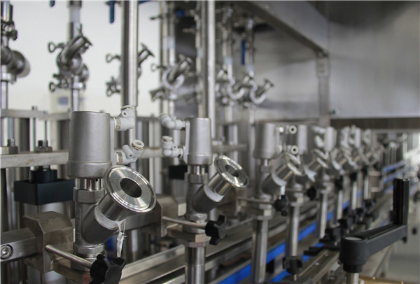 د لوړ فعالیت وړ خوراکي بوتل د تیلو ډکولو ماشین